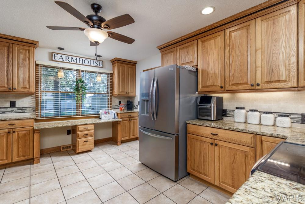 20150 Southwest Oakwood Drive Lebanon, MO 65536 - Photo 11 of 87