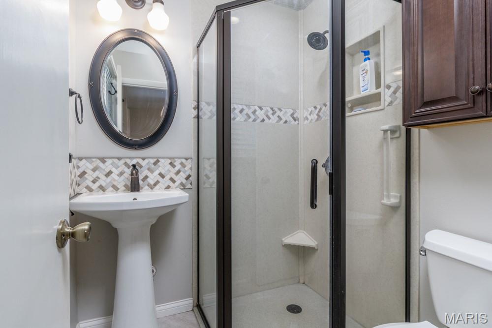 20150 Southwest Oakwood Drive Lebanon, MO 65536 - Photo 42 of 87