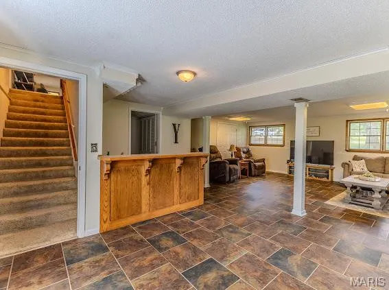 $399,900 | 20150 Southwest Oakwood Drive, Lebanon, MO 65536