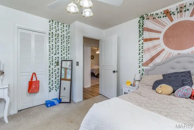 $399,900 | 20150 Southwest Oakwood Drive, Lebanon, MO 65536