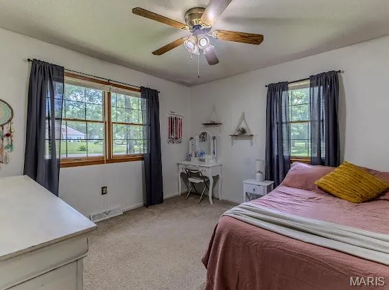 $399,900 | 20150 Southwest Oakwood Drive, Lebanon, MO 65536