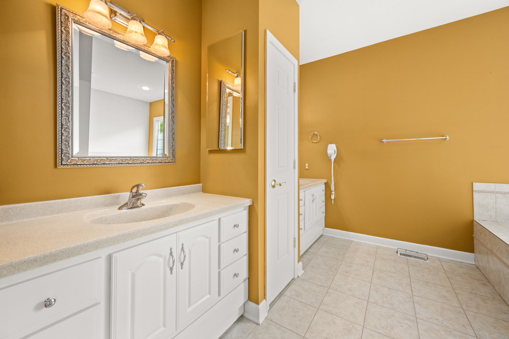 223 Quinlan Avenue DeKalb, IL 60115 - Photo 21 of 53