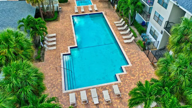 $1,550 | 708 Executive Center Drive, Unit 16, West Palm Beach, FL 33401