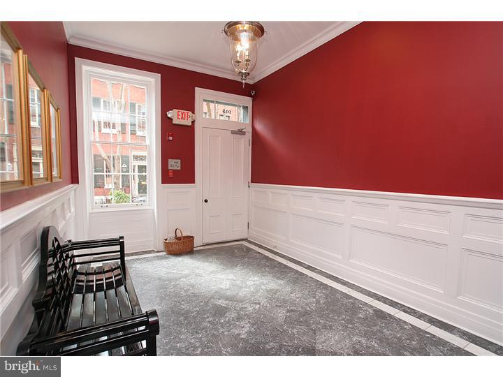 915 Clinton Street, Unit 303 Philadelphia, PA 19107 - Photo 2 of 24