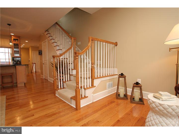 915 Clinton Street, Unit 303 Philadelphia, PA 19107 - Photo 13 of 24