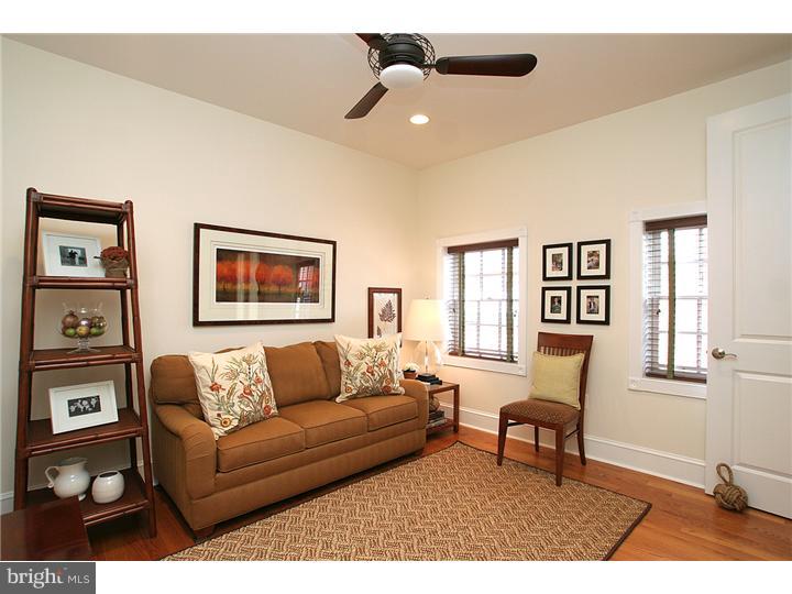 915 Clinton Street, Unit 303 Philadelphia, PA 19107 - Photo 16 of 24