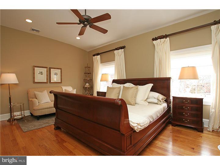 915 Clinton Street, Unit 303 Philadelphia, PA 19107 - Photo 19 of 24