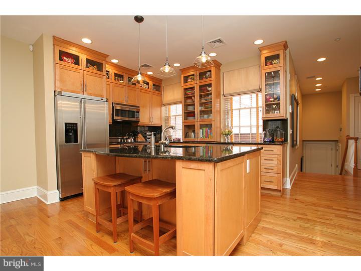 915 Clinton Street, Unit 303 Philadelphia, PA 19107 - Photo 9 of 24