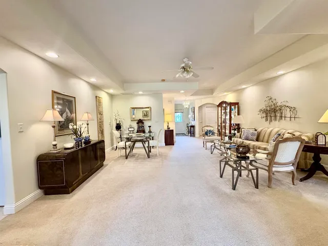 $289,000 | 661 Lake Harbor Drive, Marion, IL 62959