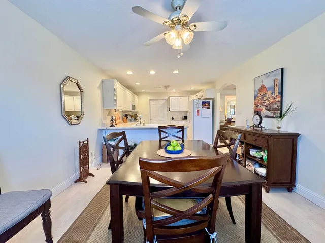 $289,000 | 661 Lake Harbor Drive, Marion, IL 62959