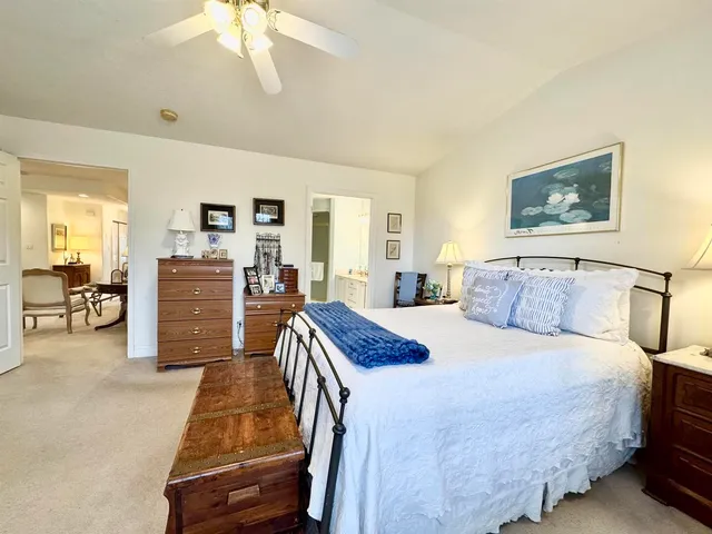 $289,000 | 661 Lake Harbor Drive, Marion, IL 62959