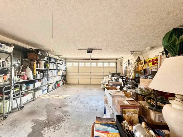 $289,000 | 661 Lake Harbor Drive, Marion, IL 62959