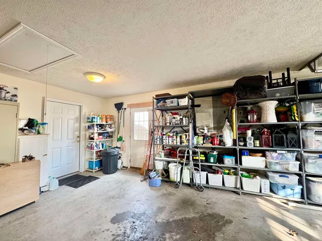 $289,000 | 661 Lake Harbor Drive, Marion, IL 62959