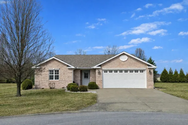 $289,000 | 661 Lake Harbor Drive, Marion, IL 62959
