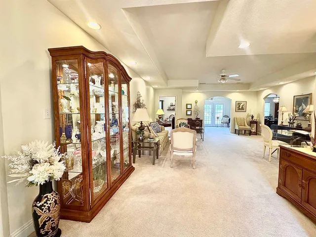 $289,000 | 661 Lake Harbor Drive, Marion, IL 62959