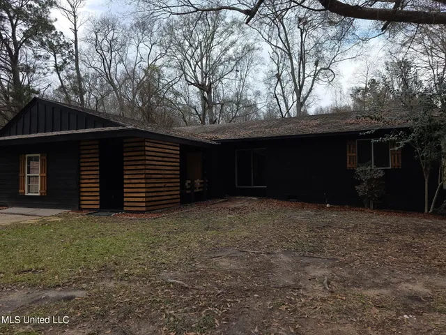 $234,000 | 2815 Hillside Drive, Hattiesburg, MS 39401
