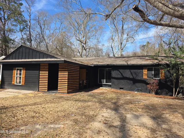 $224,000 | 2815 Hillside Drive, Hattiesburg, MS 39401