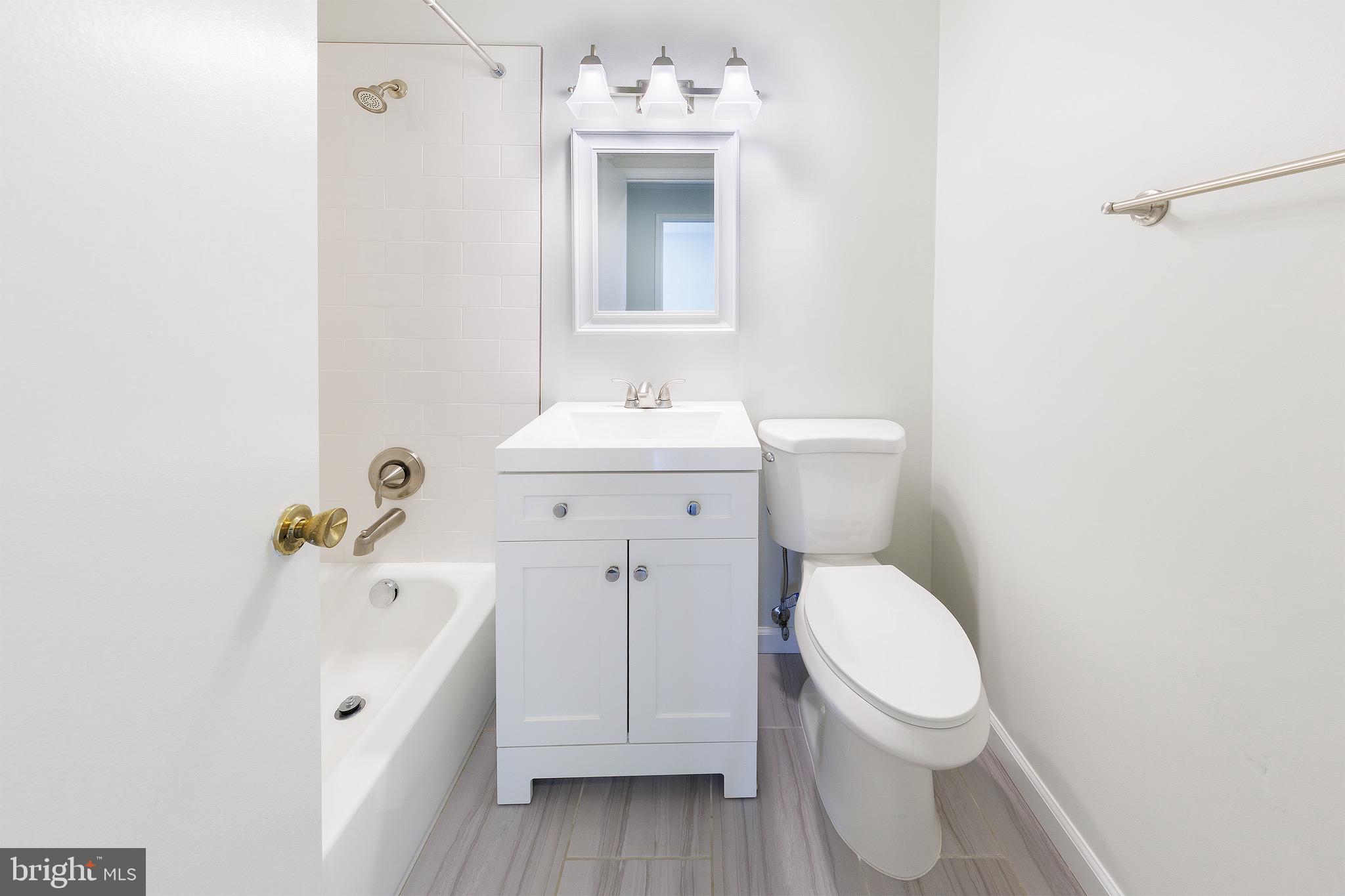 6800 Quebec Court Springfield, VA 22152 - Photo 23 of 44 Hall Full Bath - Updated