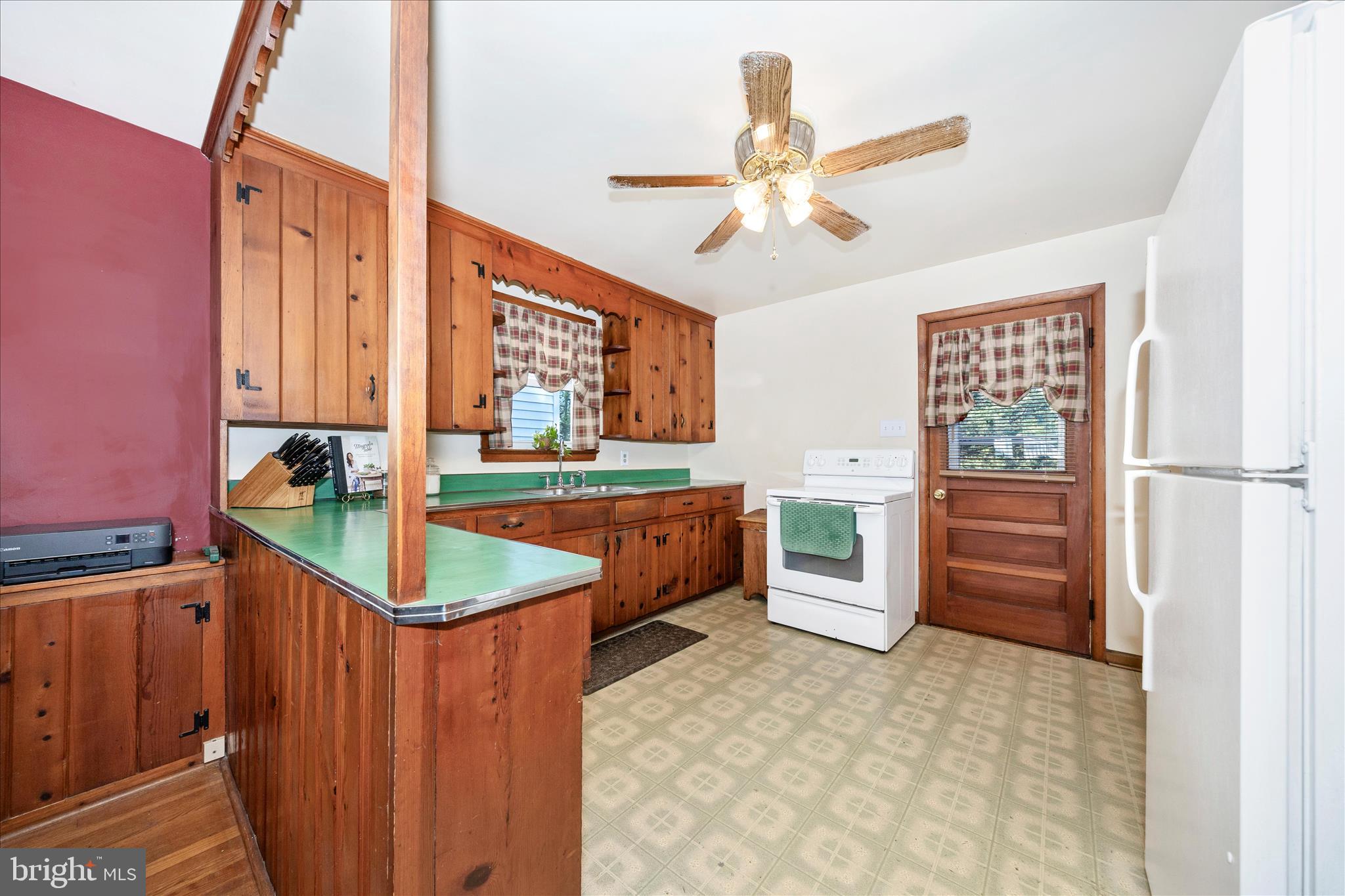 3 East Chestnut Street Funkstown, MD 21734 - Photo 14 of 51 Kitchen