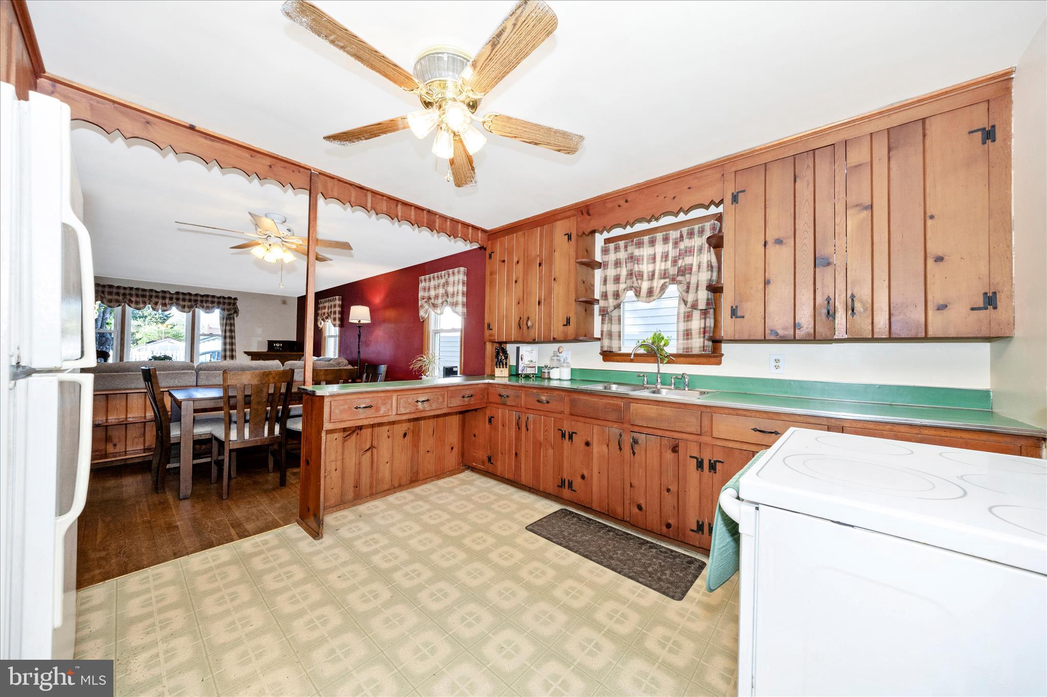 3 East Chestnut Street Funkstown, MD 21734 - Photo 21 of 51 Kitchen & Dining Room