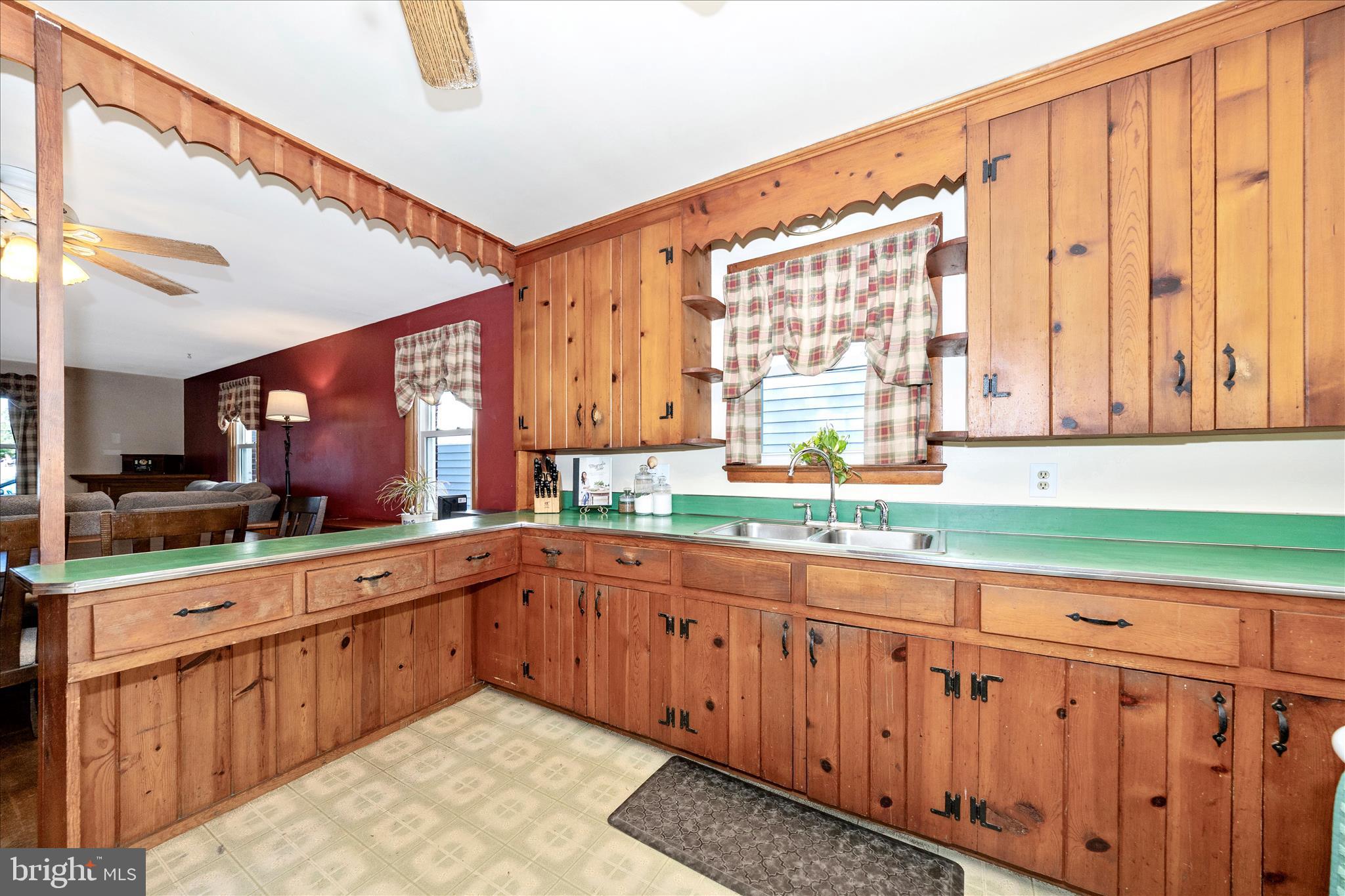 3 East Chestnut Street Funkstown, MD 21734 - Photo 23 of 51 Kitchen