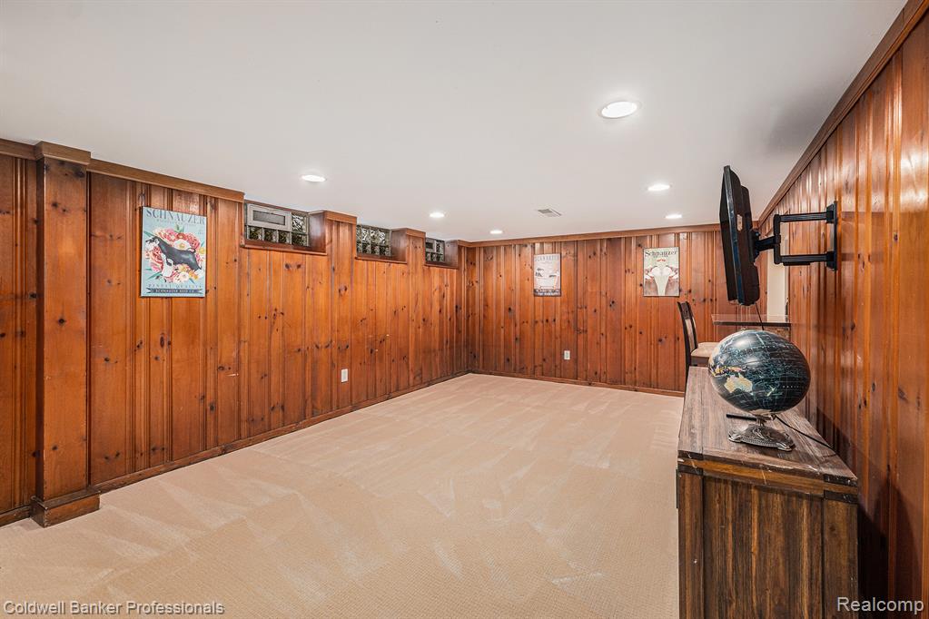 1358 Harvard Road Grosse Pointe Park, MI 48230 - Photo 30 of 52