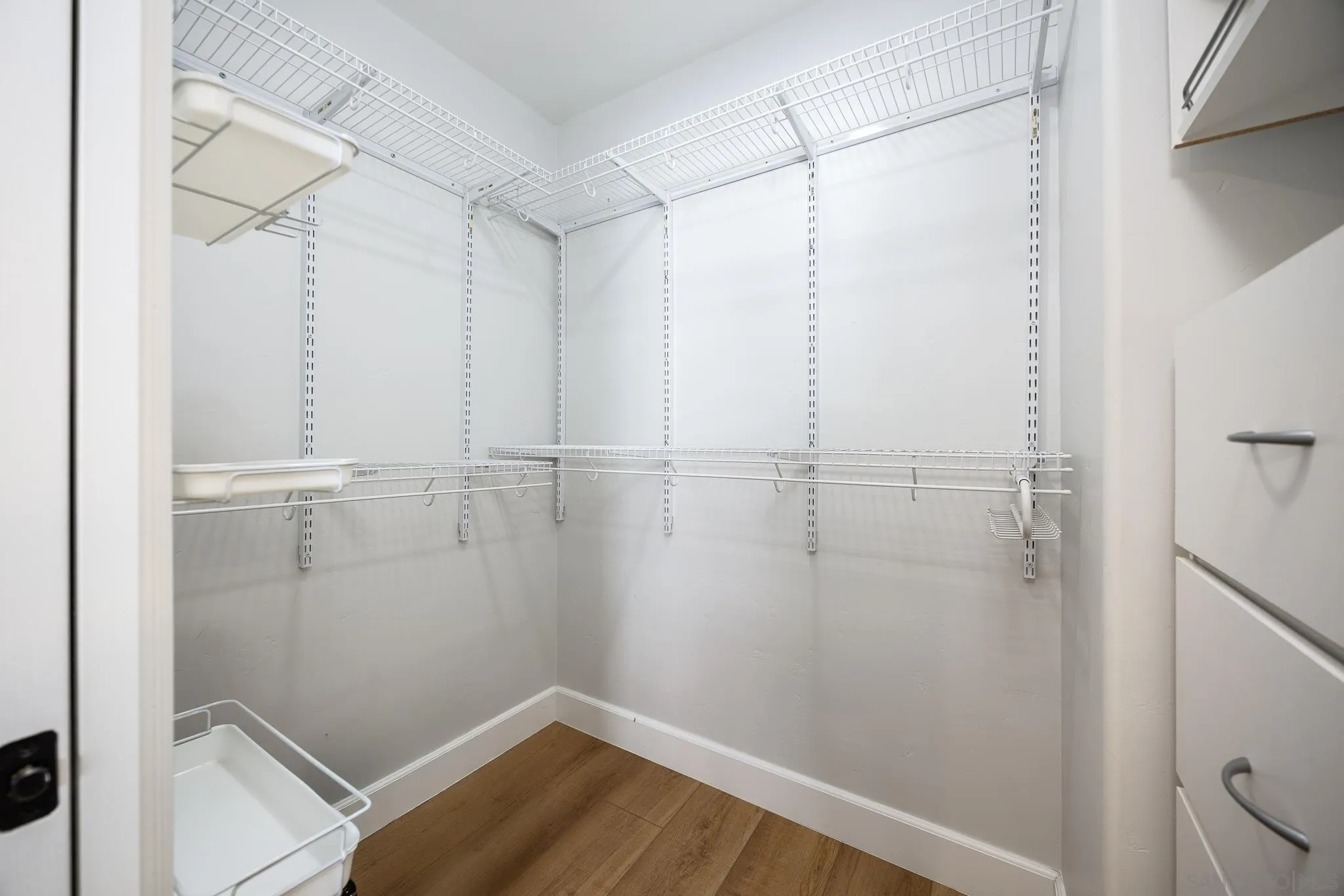 3986 Riviera Drive San Diego, CA 92109 - Photo 23 of 35 a bathroom with a shower