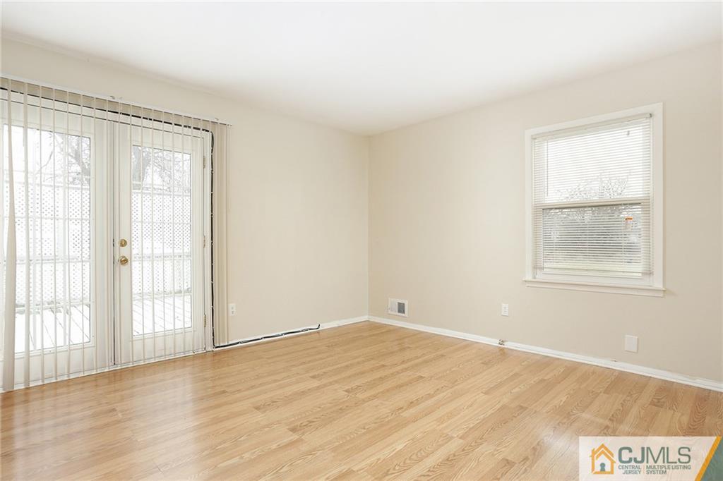 257 County Road Cliffwood, NJ 07721 - Photo 9 of 10 Gallery Image 9