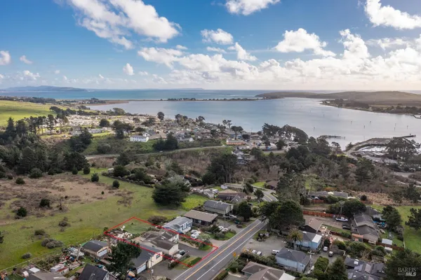 $899,000 | 1790 Highway 1, Bodega Bay, CA 94923