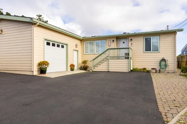 $899,000 | 1790 Highway 1, Bodega Bay, CA 94923