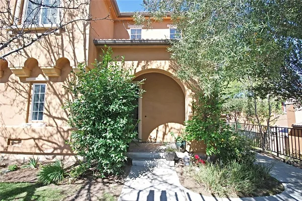 $4,200 | 25381 Playa Serena Drive, Valencia, CA 91381