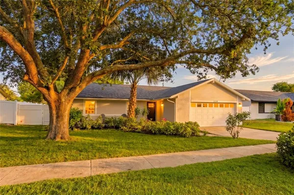 $550,000 | 239 Myrtle Court, Palm Harbor, FL 34683