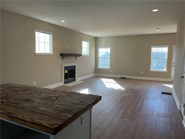 $1,725 | 522 Liberty Pk Drive, Gainesville, GA 30501