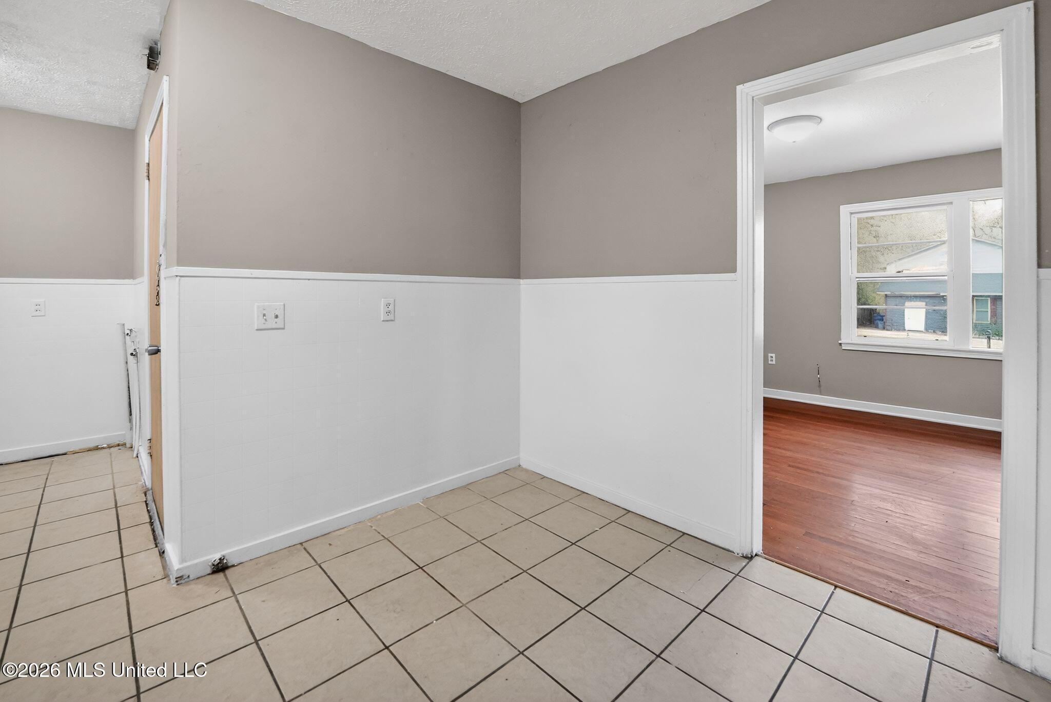 734 Montclair Place Jackson, MS 39206 - Photo 22 of 37 22_734_Montclair_Pl_Jackson_MS_39206-Liv
