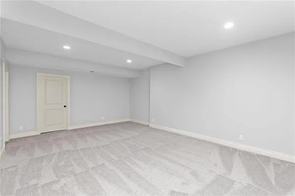 $3,200 | 522 Northwest 110th Street, Kansas City, MO 64155