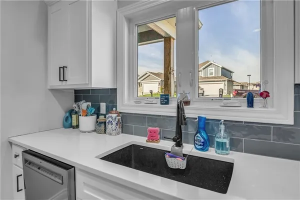 $3,200 | 522 Northwest 110th Street, Kansas City, MO 64155