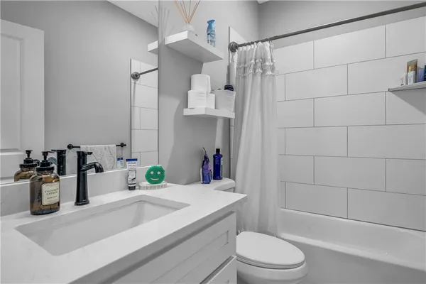 $3,200 | 522 Northwest 110th Street, Kansas City, MO 64155