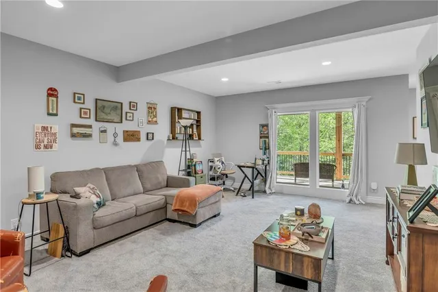 $2,750 | 522 Northwest 110th Street, Kansas City, MO 64155