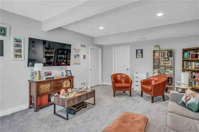 $2,750 | 522 Northwest 110th Street, Kansas City, MO 64155