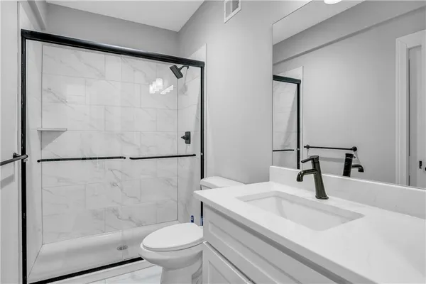 $3,200 | 522 Northwest 110th Street, Kansas City, MO 64155