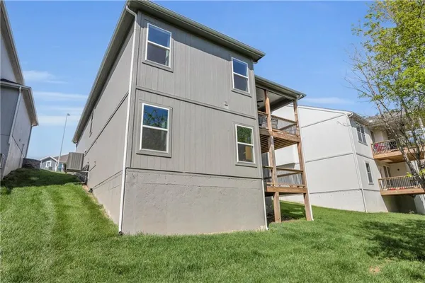 $3,200 | 522 Northwest 110th Street, Kansas City, MO 64155