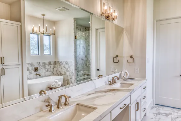 $2,249,500 | 4961 Hartfield Road, Round Top, TX 78954