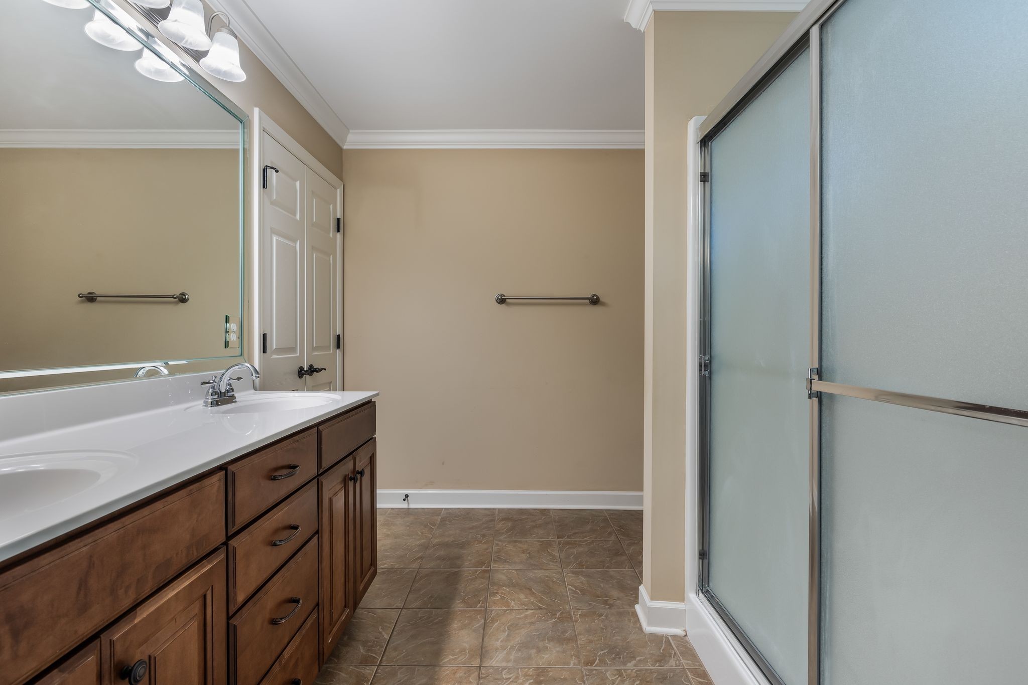 3259 Mershon Drive Murfreesboro, TN 37128 - Photo 15 of 21 a bathroom with a double vanity sink and mirror
