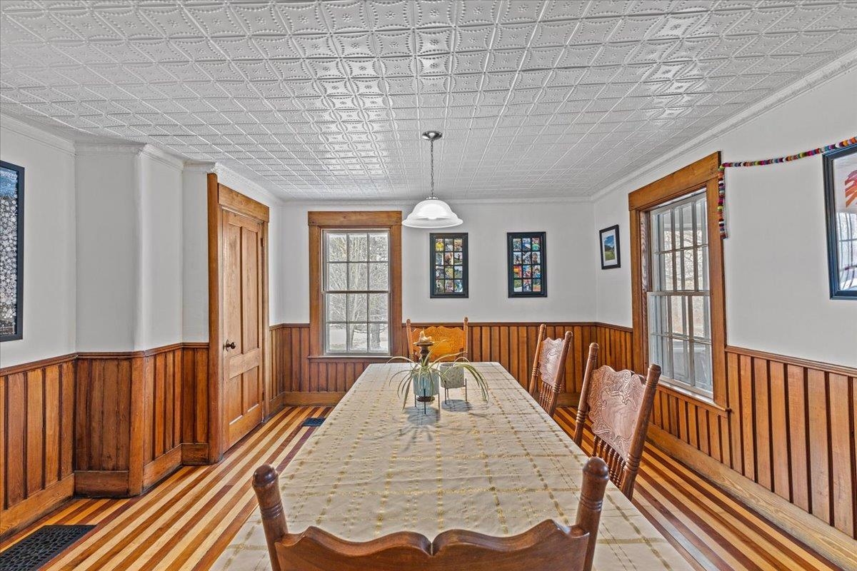 84 Richmond Road Hinesburg, VT 05461 - Photo 4 of 40