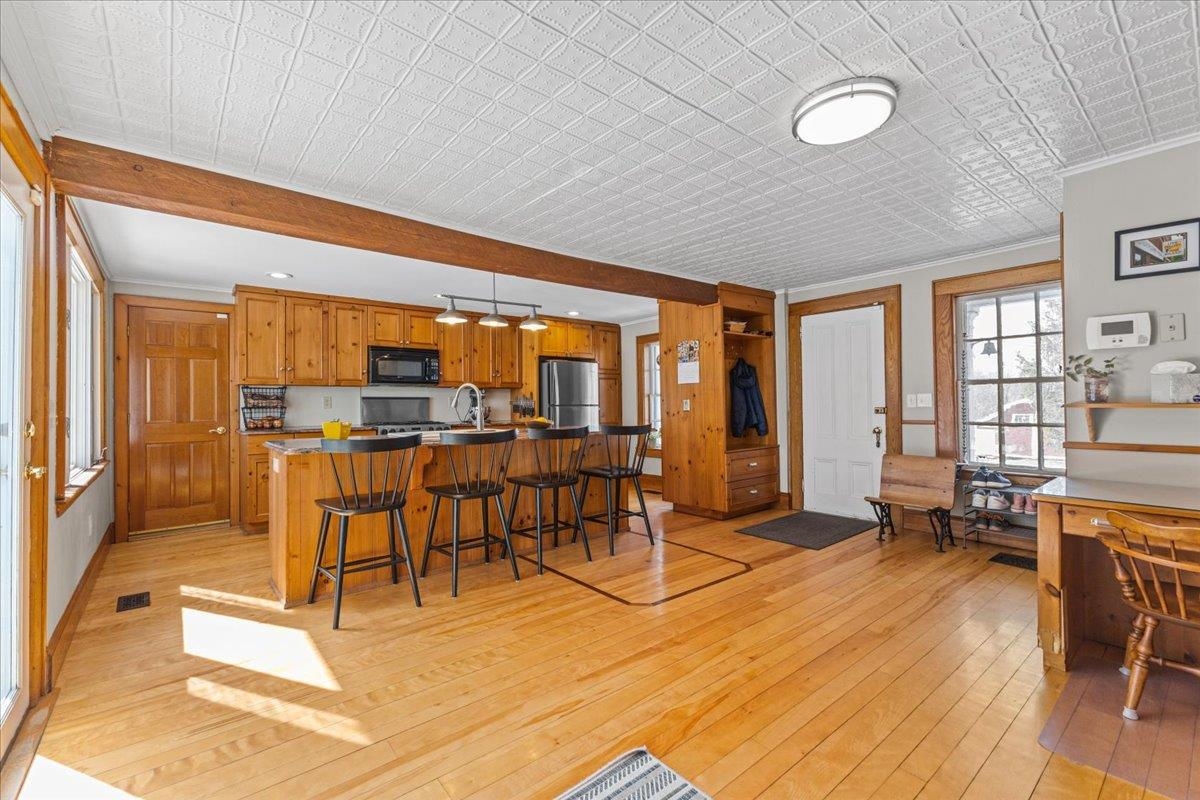 84 Richmond Road Hinesburg, VT 05461 - Photo 5 of 40