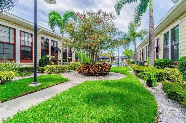 $2,600 | 2001 East 2nd Avenue, Unit 20, Tampa, FL 33605