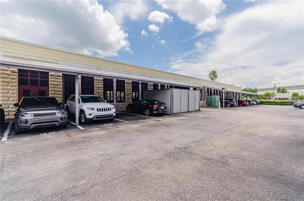 $2,600 | 2001 East 2nd Avenue, Unit 20, Tampa, FL 33605