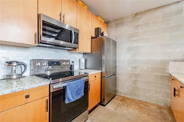 $2,600 | 2001 East 2nd Avenue, Unit 20, Tampa, FL 33605