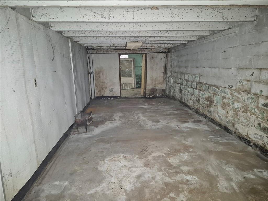 380 Shady Avenue Sharon, PA 16146 - Photo 35 of 36 Previously the integral garage portion