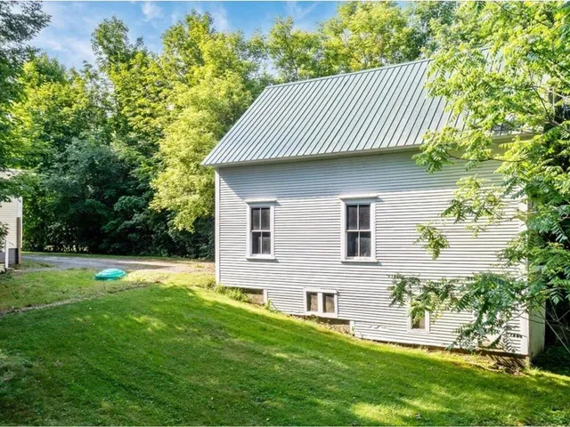 $235,000 | 410 Main Street, Derby, VT 05830